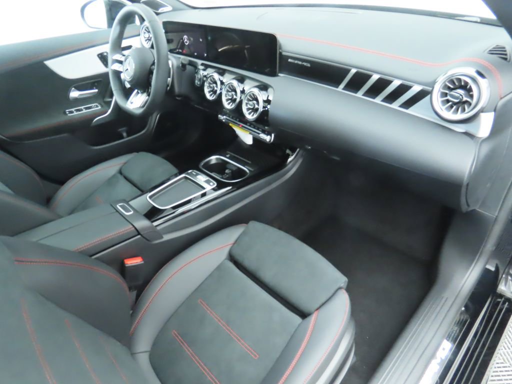 New 2026 Mercedes-Benz CLA 35 AMG 4MATIC image 19