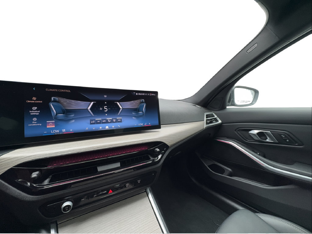 Used 2025 BMW 330i Sedan RWD image 45