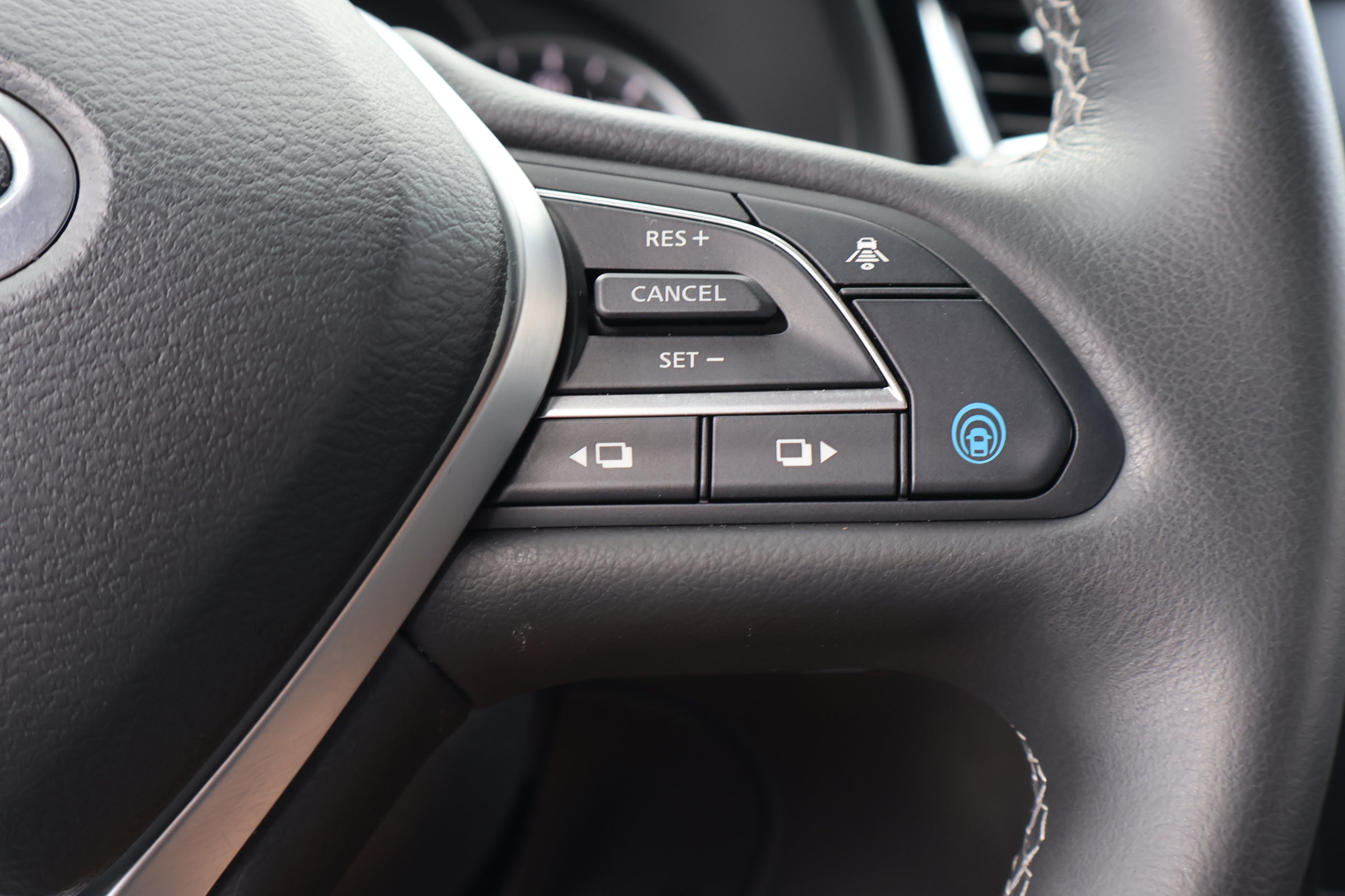 Certified 2024 INFINITI QX50 Luxe FWD image 26