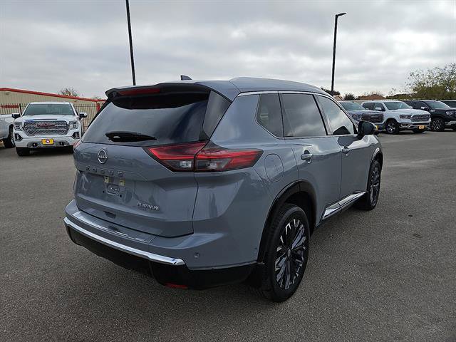 Used 2025 Nissan Rogue Platinum w/ Platinum Premium Package image 5