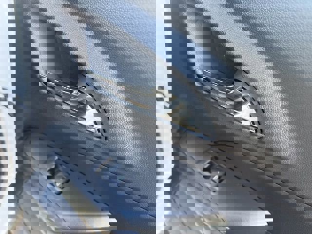 New 2026 Chevrolet Trax RS w/ Sunroof Package image 32