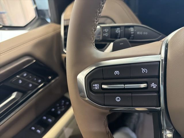 Used 2026 GMC Yukon Denali w/ Sun & Power Step Package image 41