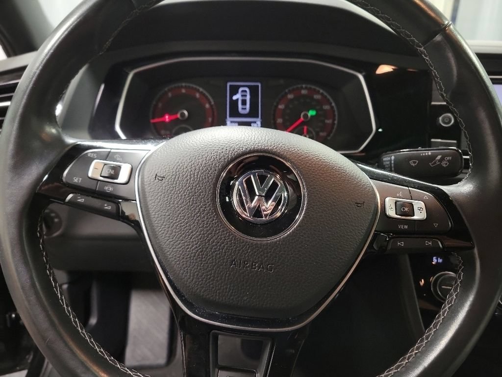 Used 2021 Volkswagen Jetta R-Line FWD image 18
