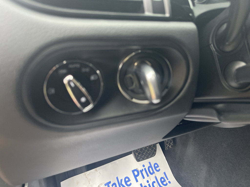 Used 2024 Porsche Macan Turbo image 19