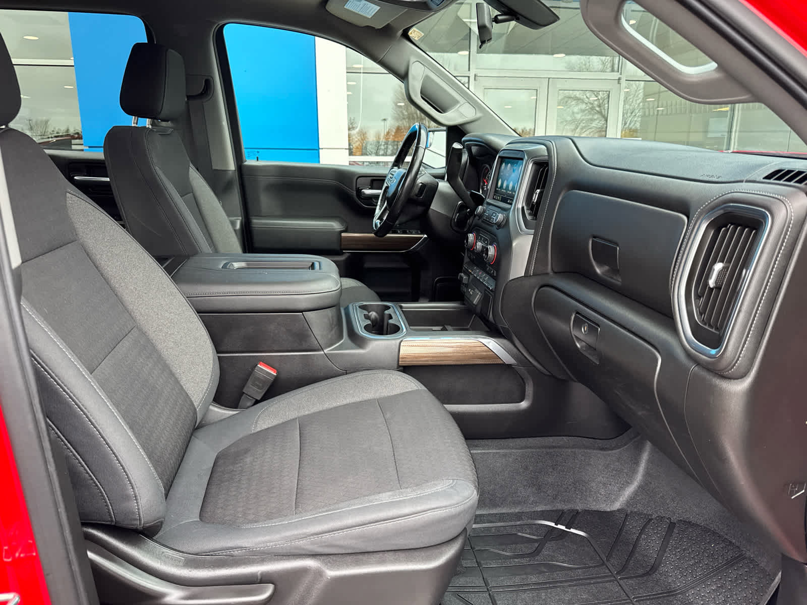 Used 2019 Chevrolet Silverado 1500 LT Trail Boss image 4