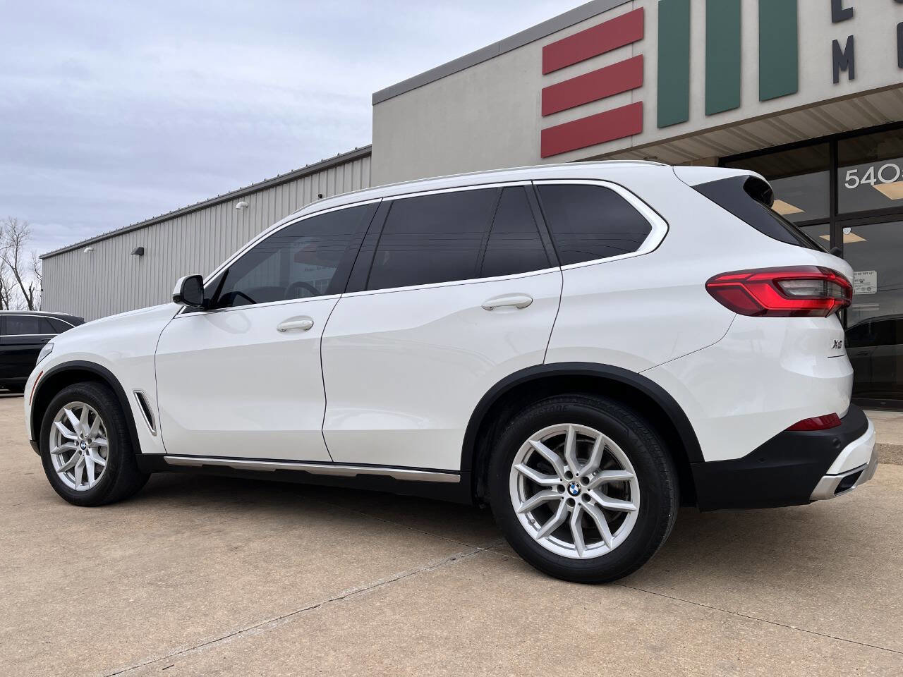 Used 2019 BMW X5 xDrive40i image 3