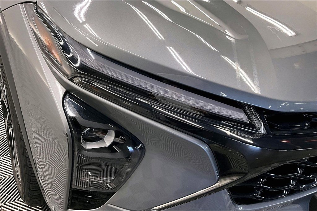 Used 2024 Chevrolet Trax RS image 26