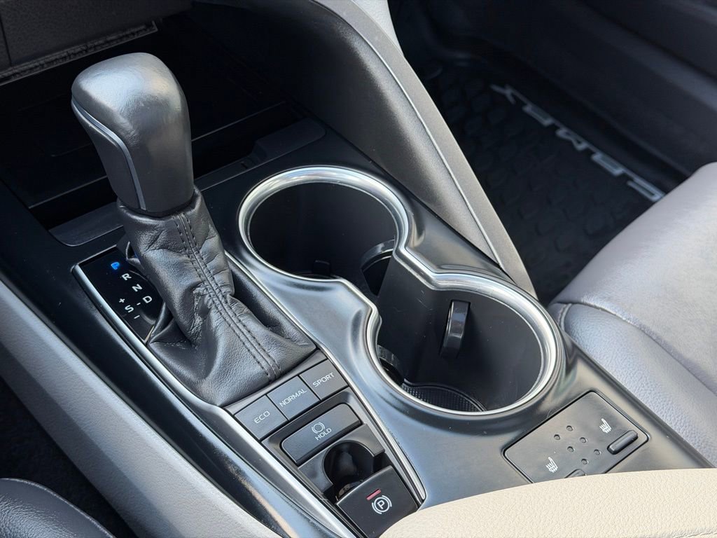 Used 2018 Toyota Camry XLE w/ Audio Package image 15