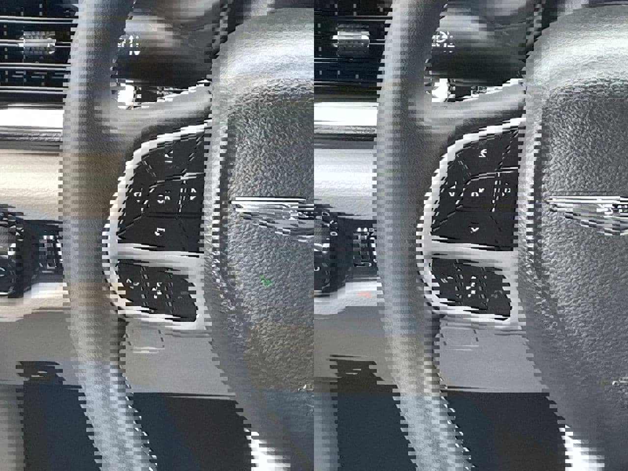 Used 2023 Chrysler Pacifica Touring-L image 21