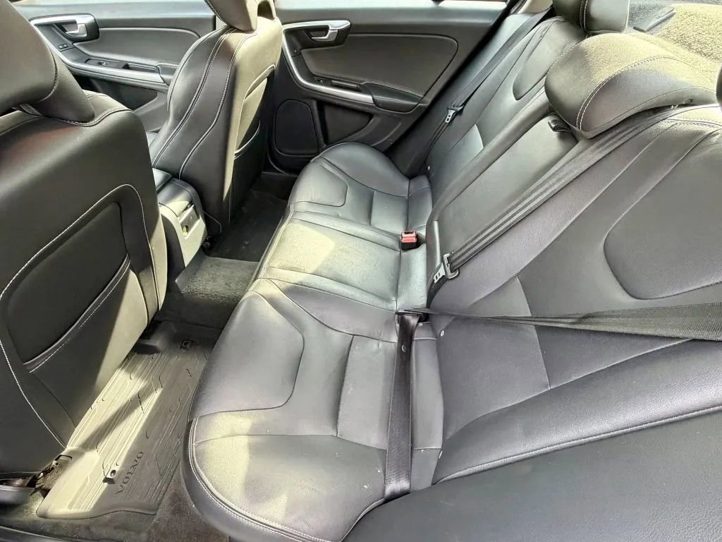 Used 2018 Volvo S60 T5 Dynamic w/ Vision Package image 13