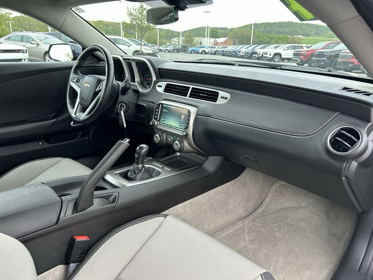Used 2014 Chevrolet Camaro SS RWD image 15