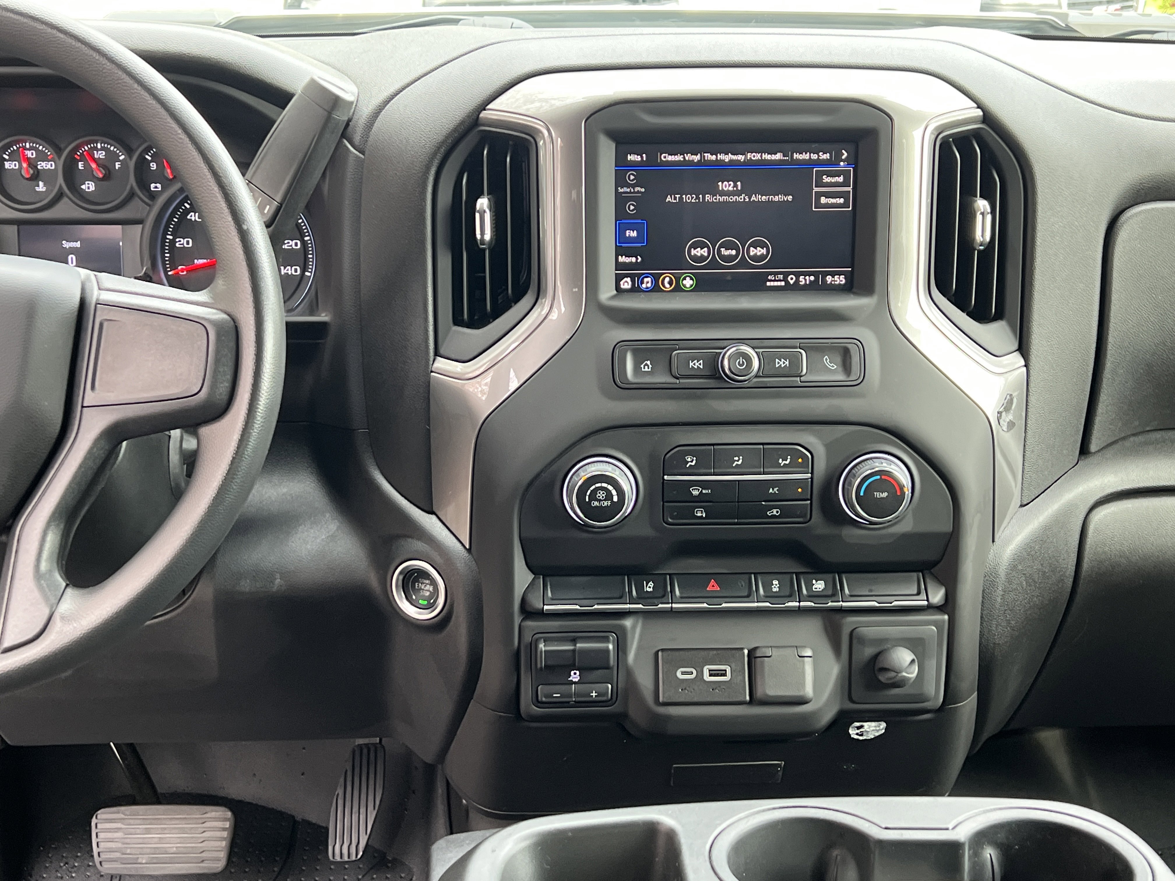 Certified 2025 Chevrolet Silverado 2500 Custom image 29