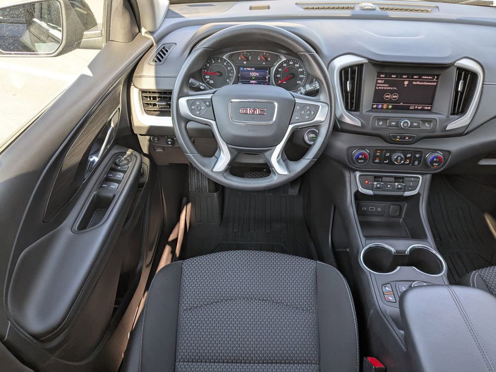 Used 2023 GMC Terrain SLE w/ Driver Convenience Package image 16