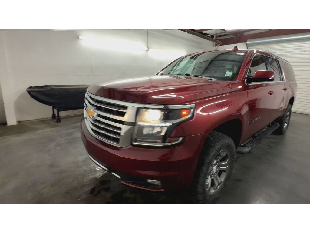 Used 2018 Chevrolet Suburban LT image 4