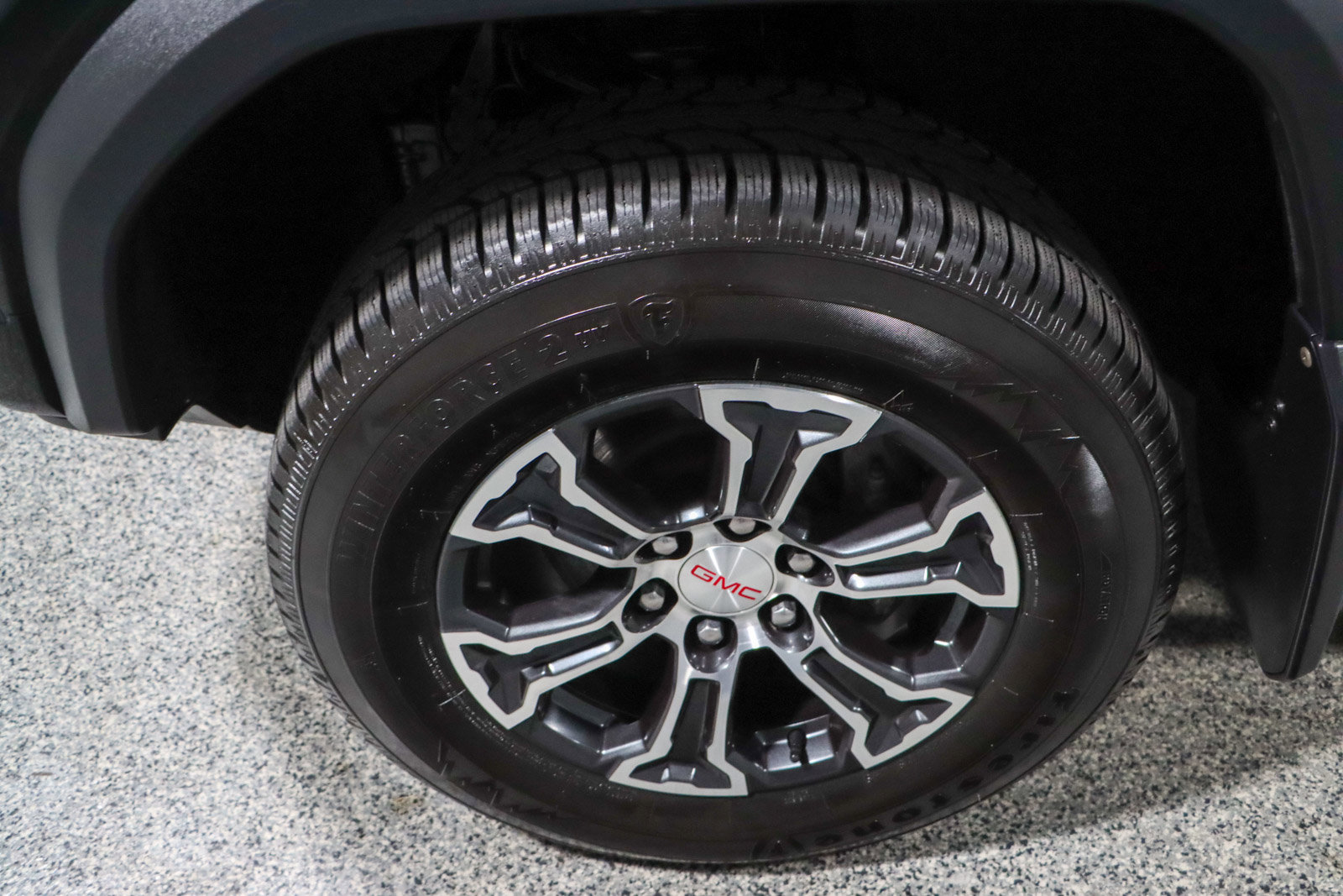 Used 2023 GMC Canyon AT4 w/ AT4 Premium Package image 11