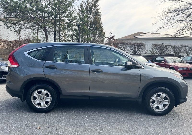 Used 2014 Honda CR-V LX image 8