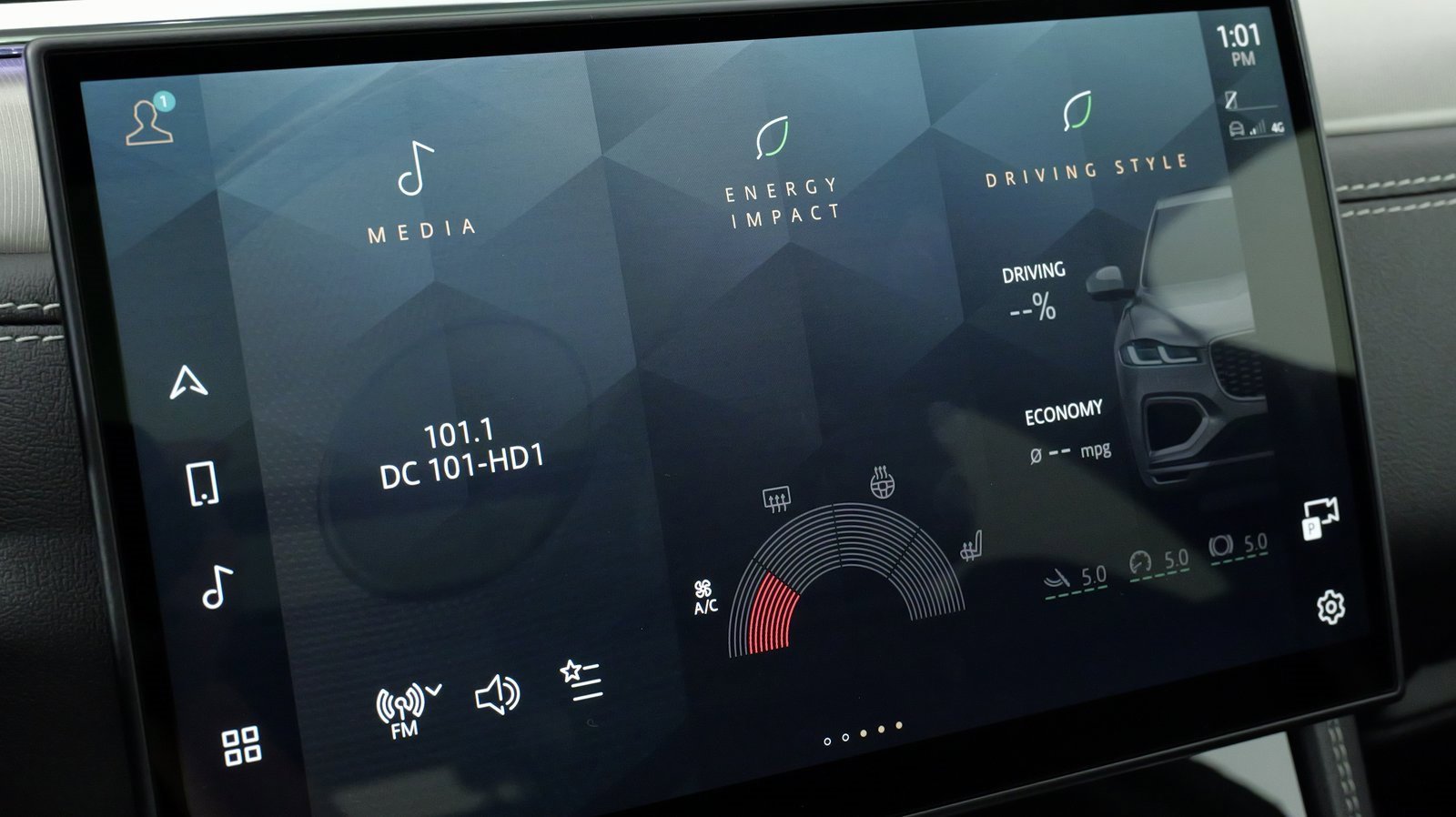 Used 2025 Jaguar F-PACE R-Dynamic S image 60