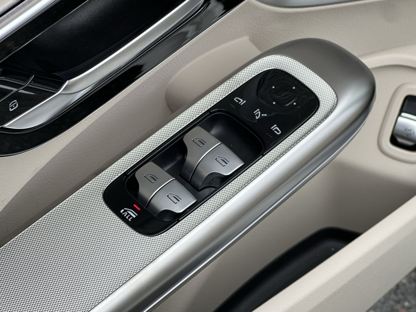 New 2027 Mercedes-Benz CLE 300 4MATIC Cabriolet image 20