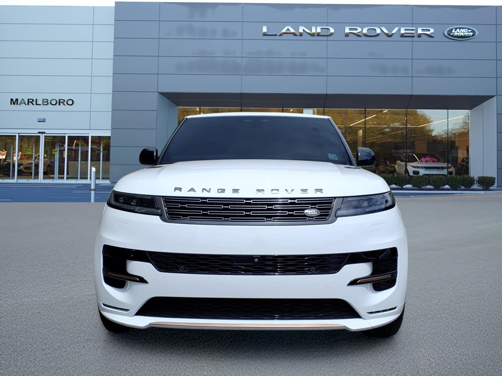 Certified 2025 Land Rover Range Rover Sport Dynamic SE AWD/4WD image 8