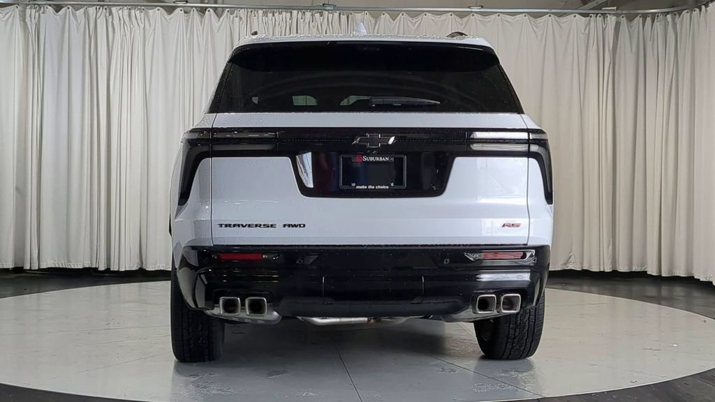 Used 2026 Chevrolet Traverse RS w/ LPO, Floor Liner Package AWD/4WD image 9