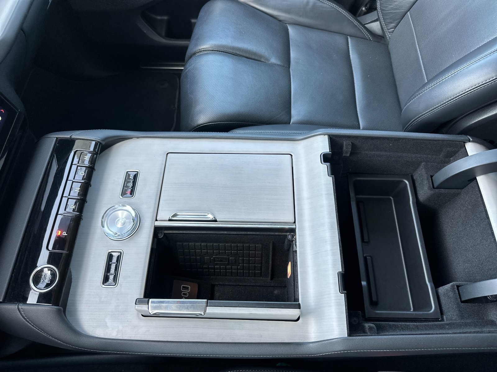 Certified 2025 Lincoln Navigator L Reserve AWD/4WD image 24