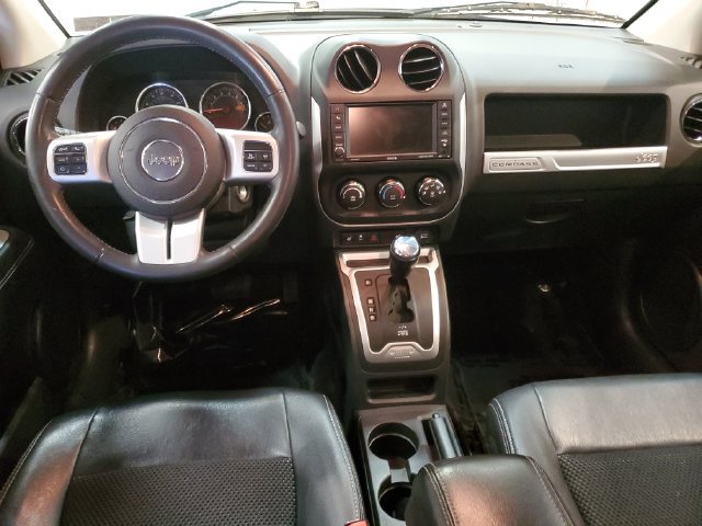 Used 2016 Jeep Compass Latitude AWD/4WD image 14