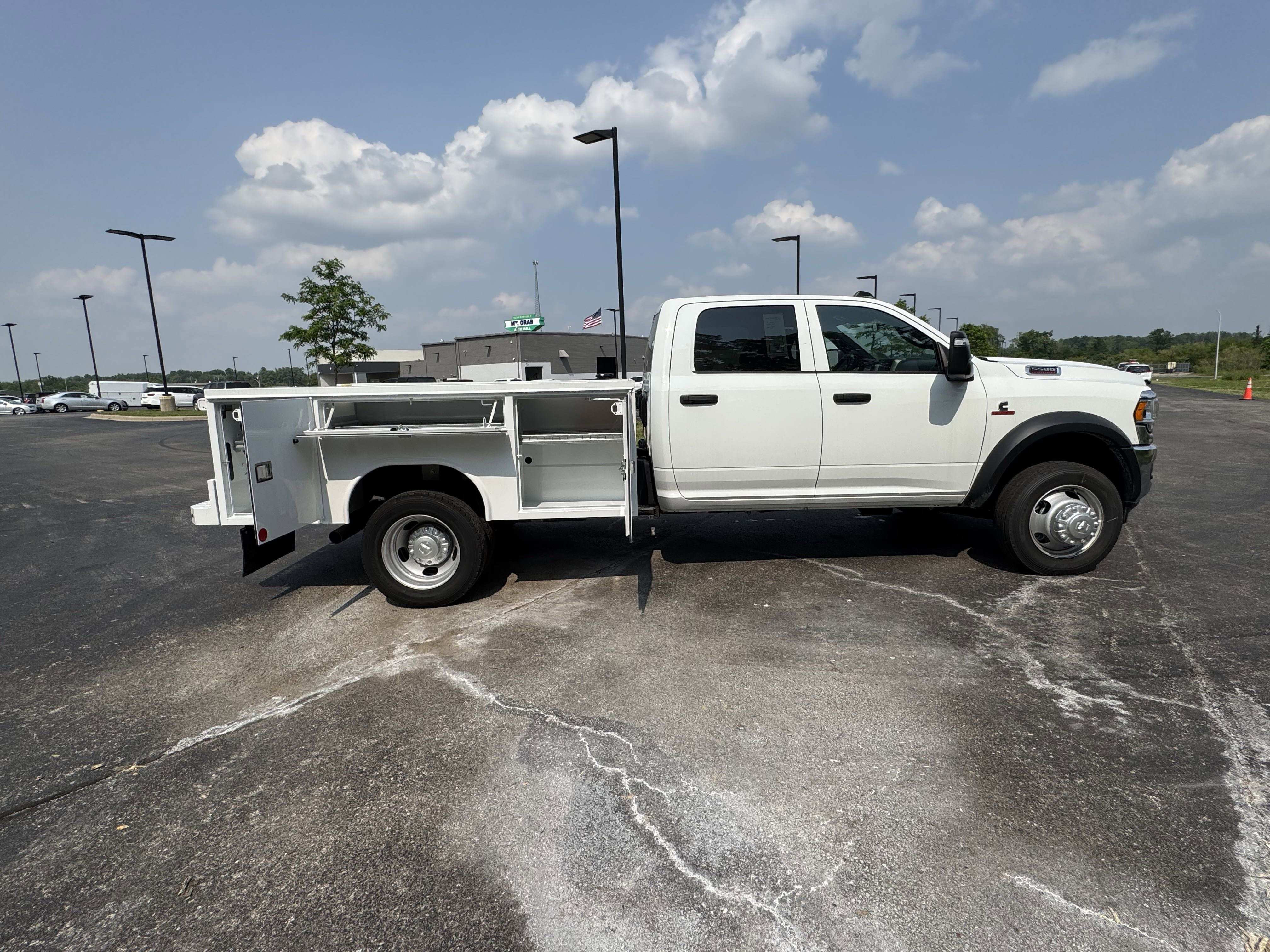 New 2024 RAM 5500 Tradesman w/ Chrome Appearance Group image 6