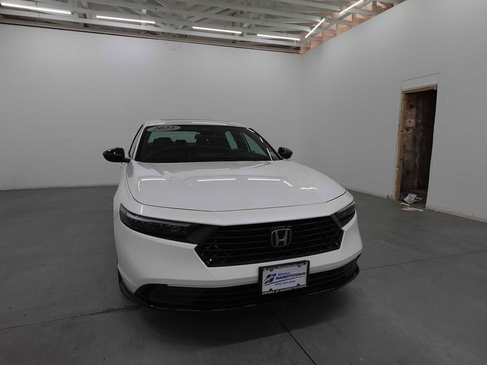 Used 2023 Honda Accord Sport image 3