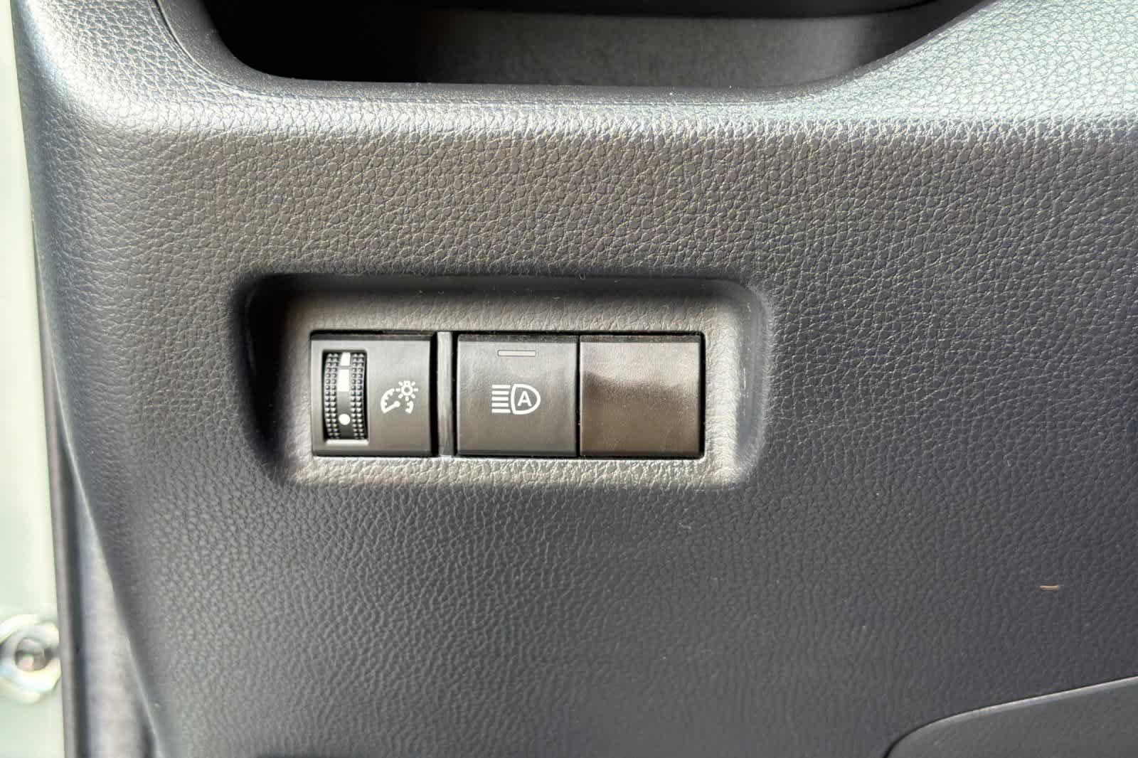 Certified 2023 Toyota RAV4 XLE AWD/4WD image 30