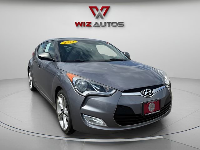 Used 2017 Hyundai Veloster Value Edition image 3
