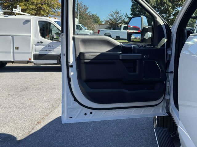 Used 2022 Ford F350 Platinum AWD/4WD image 15