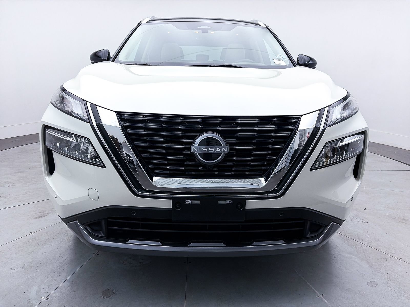 Used 2023 Nissan Rogue SL w/ SL Premium Package image 12