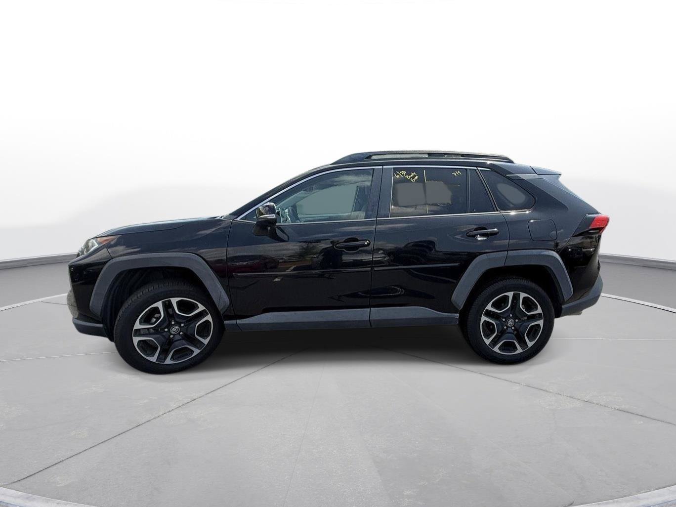 Used 2019 Toyota RAV4 Adventure AWD/4WD image 9