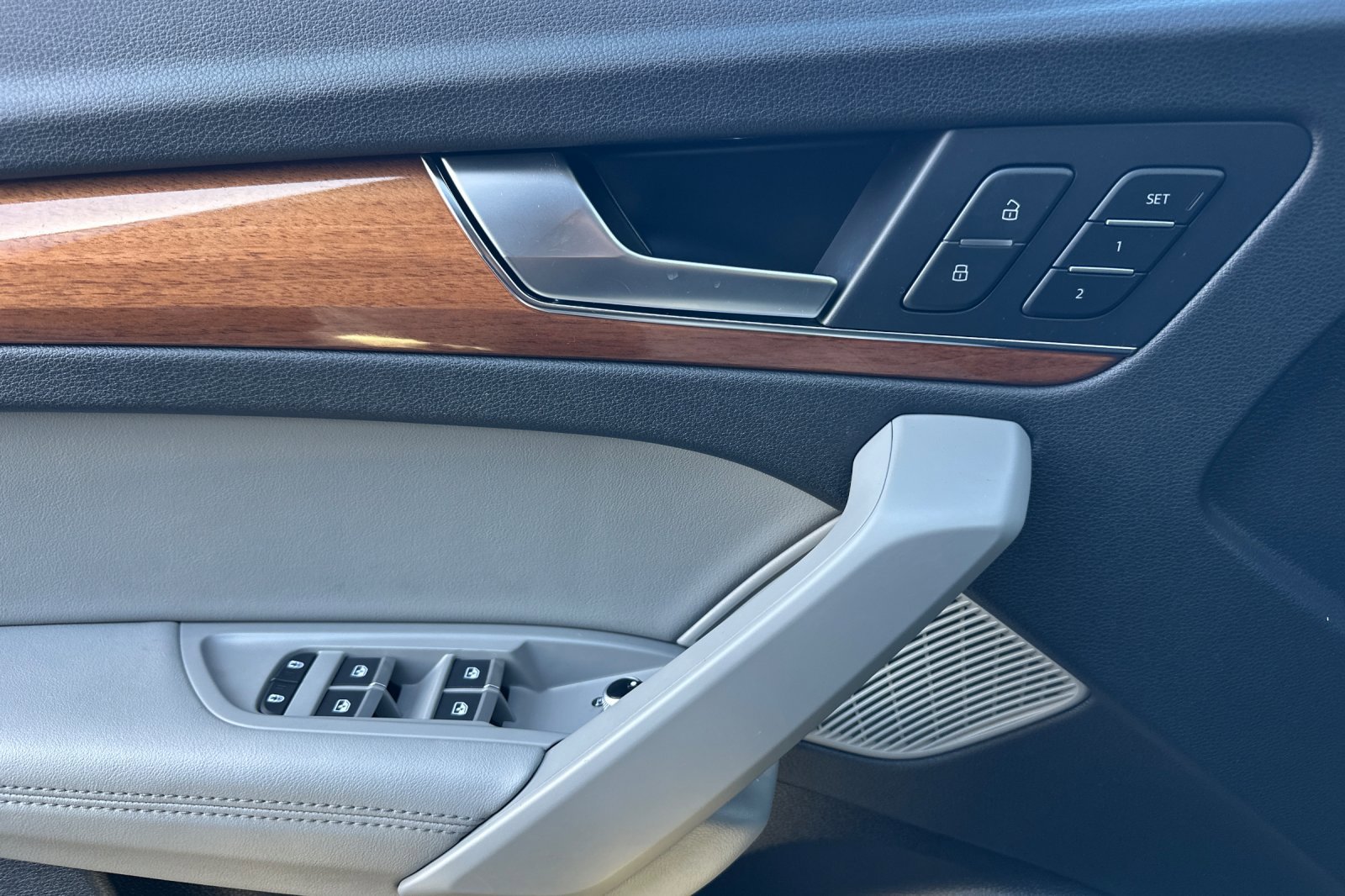 Used 2022 Audi Q5 2.0T Premium Plus image 11