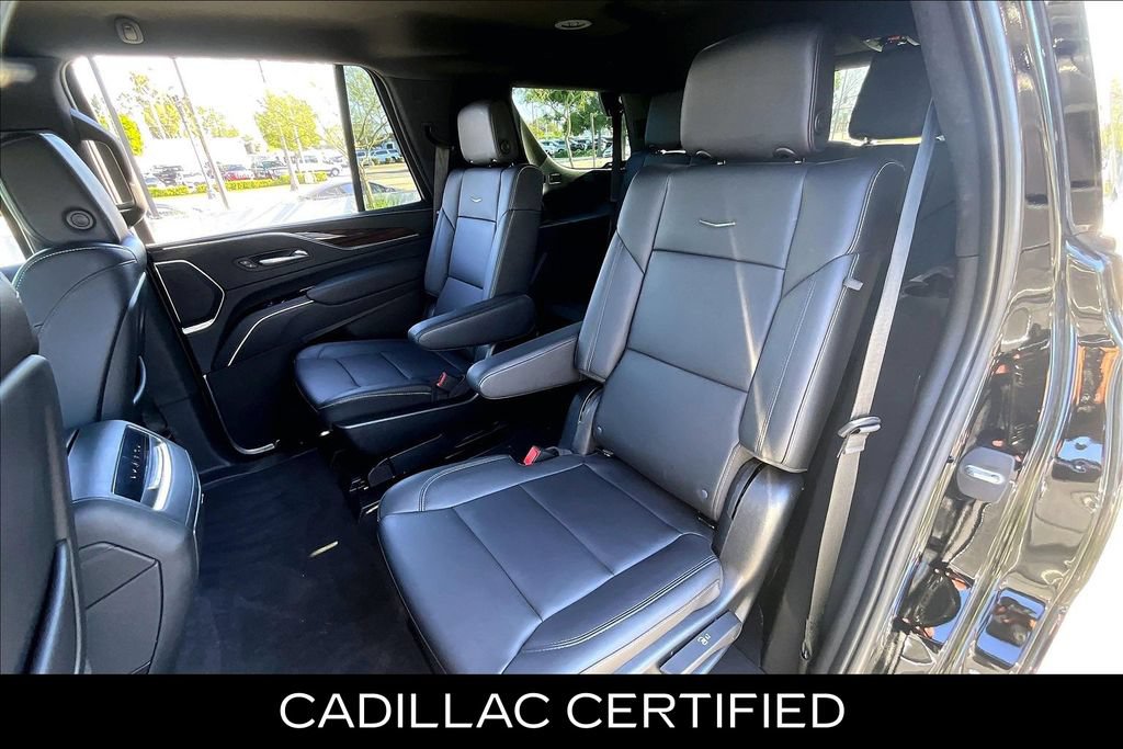 Used 2022 Cadillac Escalade Luxury RWD image 19