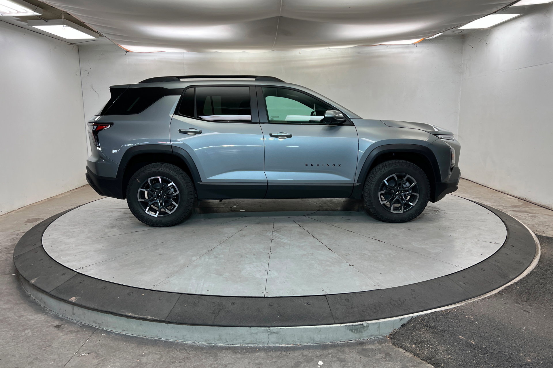 New 2026 Chevrolet Equinox ACTIV w/ Convenience Package III image 7