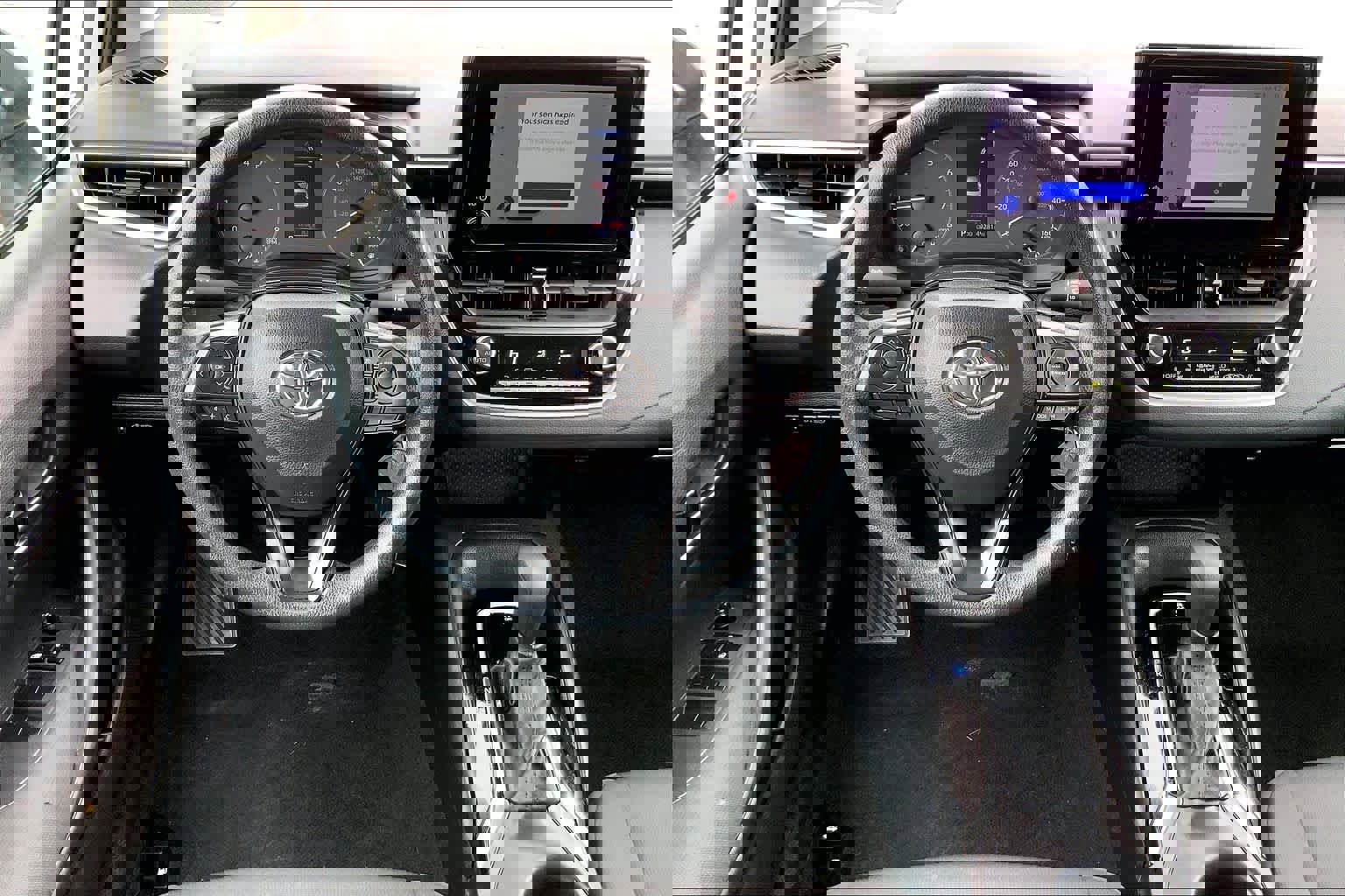 Used 2024 Toyota Corolla LE image 6