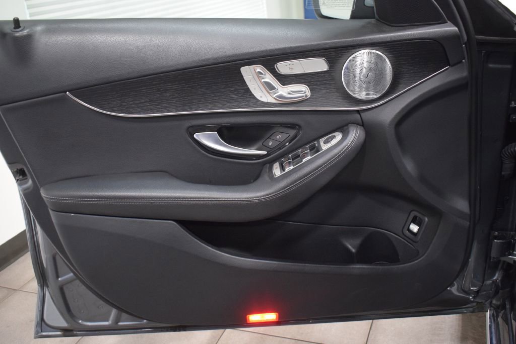 Used 2021 Mercedes-Benz C 300 4MATIC Sedan w/ Driver Assistance Package image 7