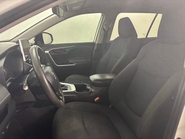 Used 2023 Toyota RAV4 LE image 16