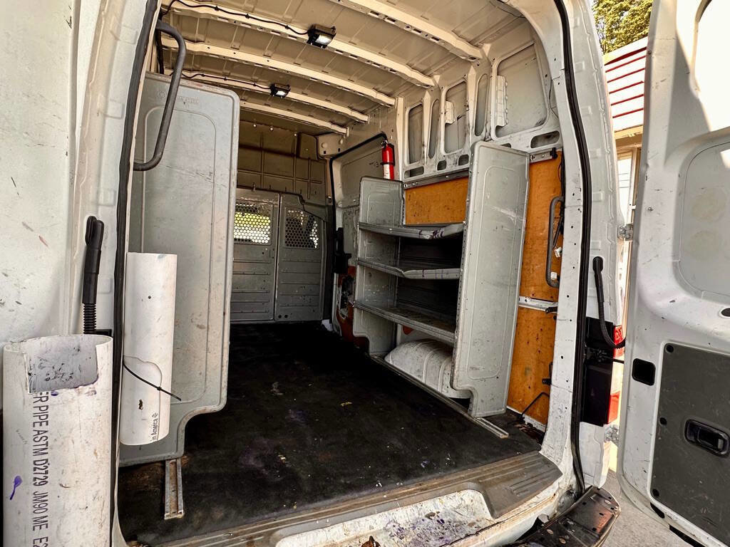 Used 2021 Nissan NV 2500 SV image 15