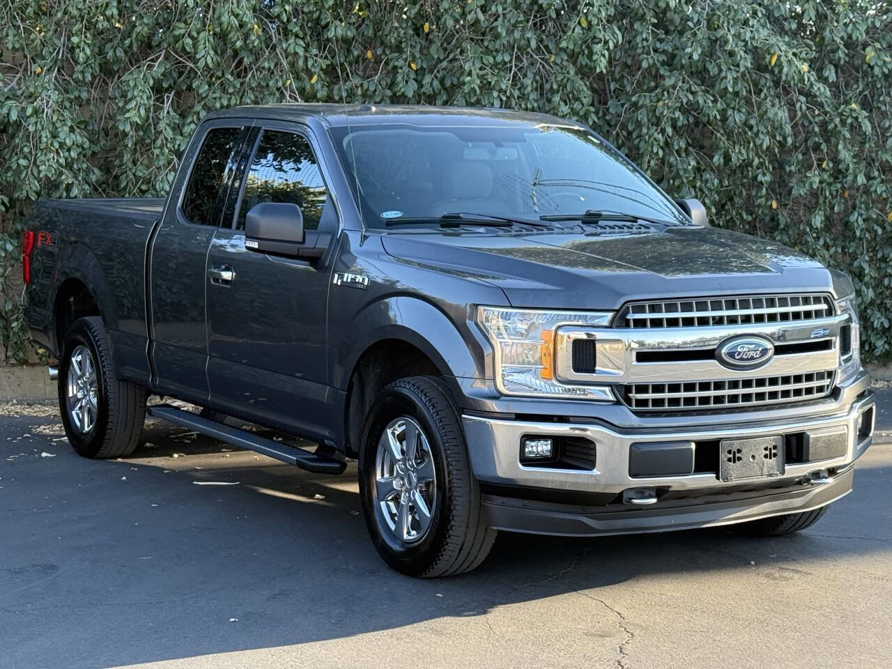 Used 2018 Ford F150 XLT w/ Equipment Group 302A Luxury image 3