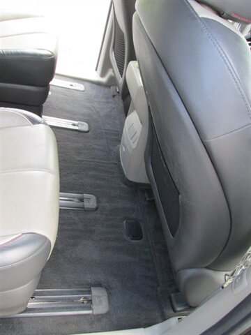 Used 2017 Kia Sedona LX w/ LX Essentials Premium Package FWD image 21