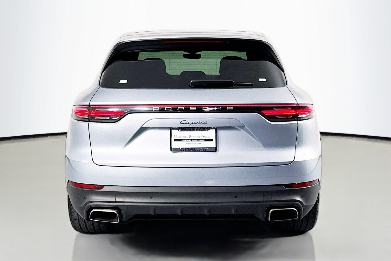 Used 2023 Porsche Cayenne Platinum Edition AWD/4WD image 3