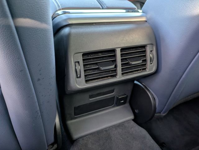 Used 2023 Land Rover Range Rover Velar R-Dynamic S image 12