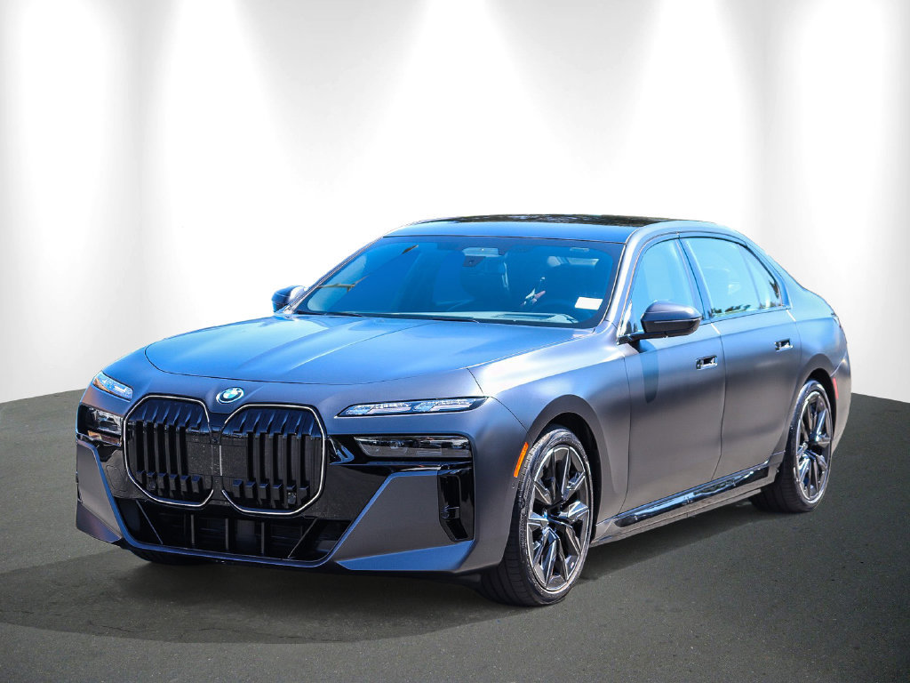 Used 2026 BMW i7 xDrive60 AWD/4WD image 3
