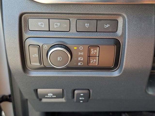 Used 2023 Ford F250 Lariat w/ Lariat Ultimate Package AWD/4WD image 44