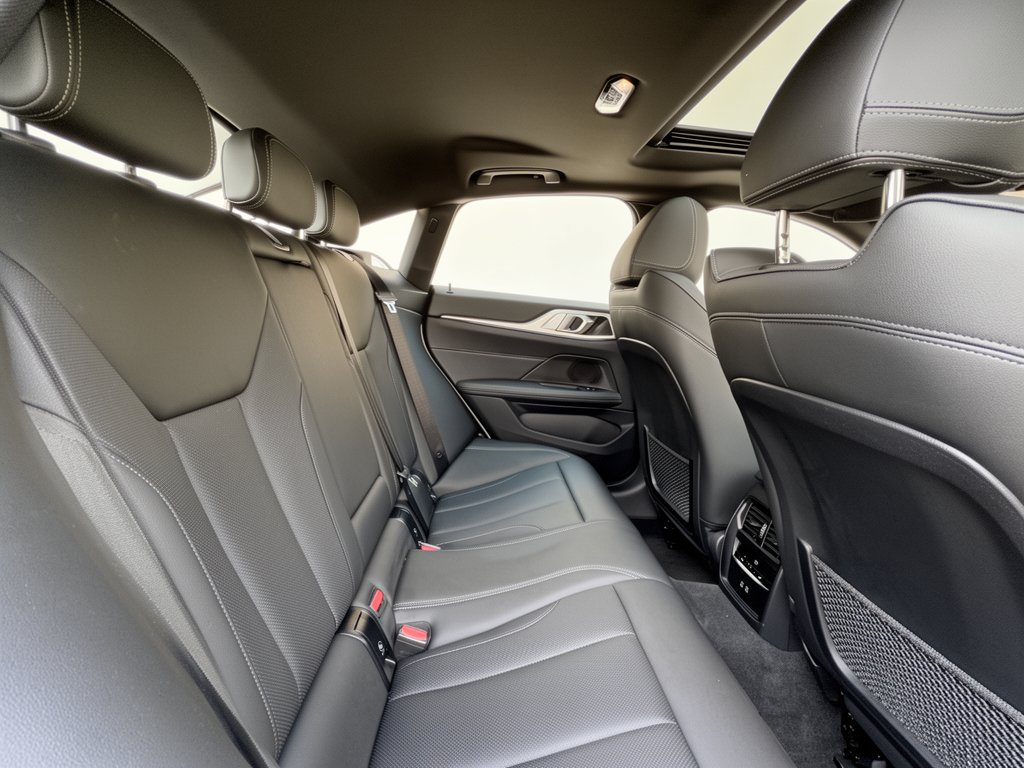 Used 2024 BMW i4 eDrive35 w/ Premium Package RWD image 29