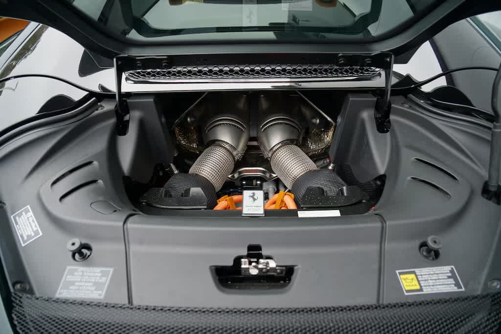 Used 2025 Ferrari 296 GTS RWD image 14