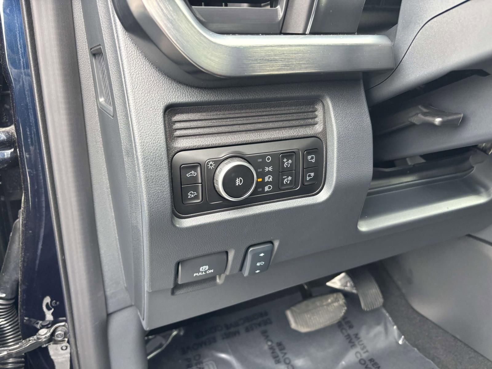 New 2025 Ford F250 Lariat w/ Lariat Ultimate Package image 15