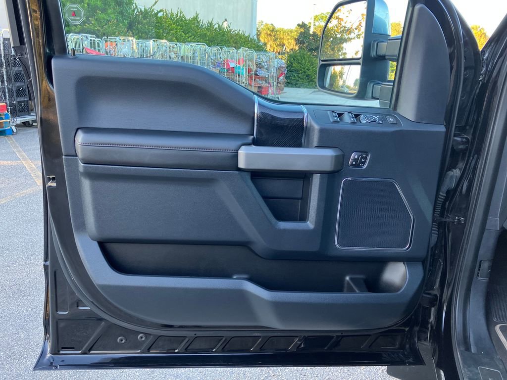 Certified 2022 Ford F250 Platinum w/ FX4 Off-Road Package image 15